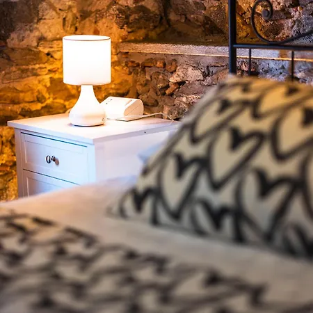 Allgayer - Ancient Dependance Apartman Belgirate